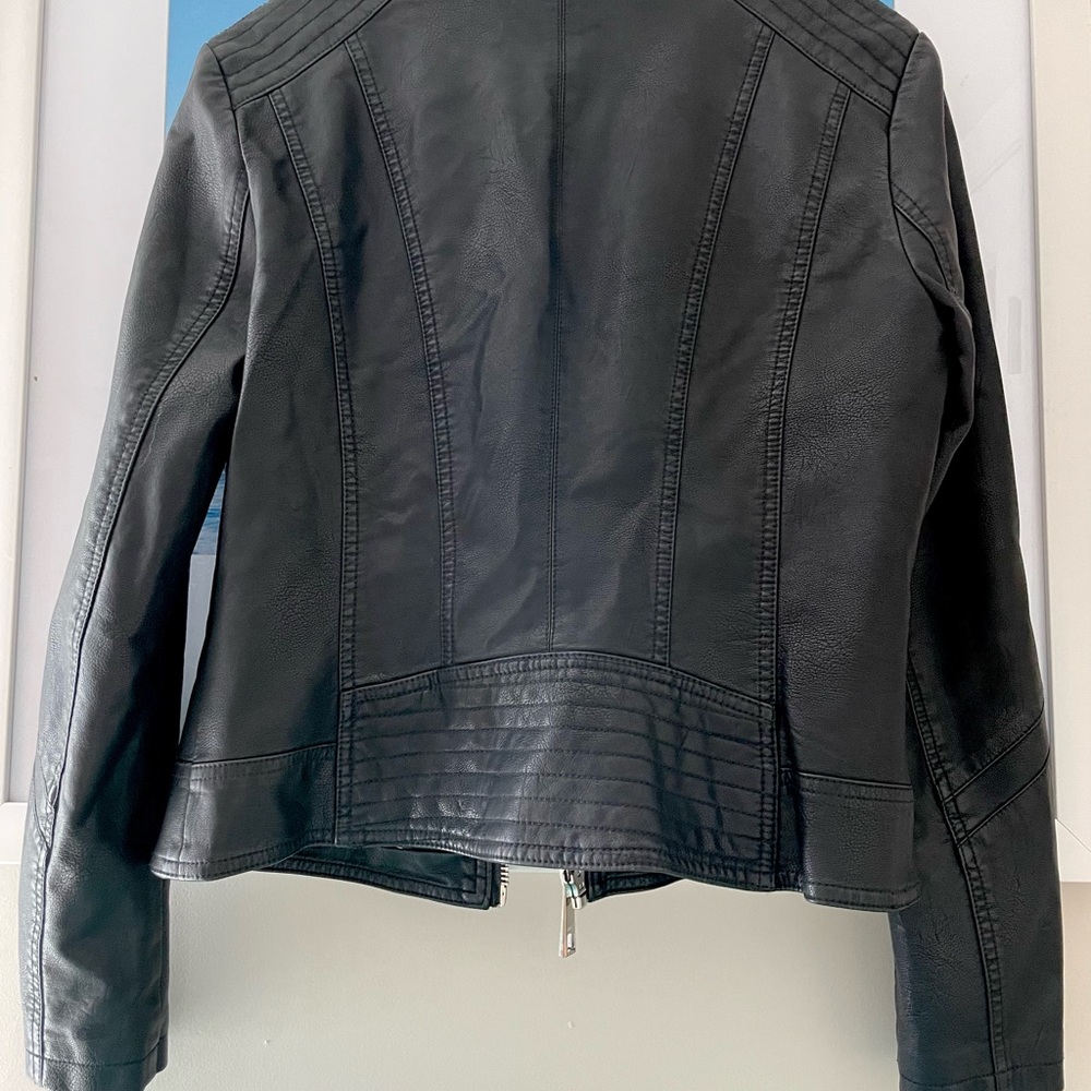 Guess Jacket - Picture 11 of 12